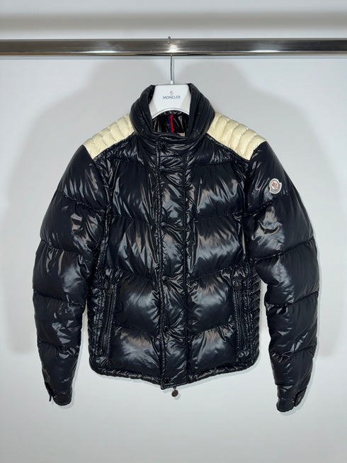 Moncler Austin Jacket Size 3 Black