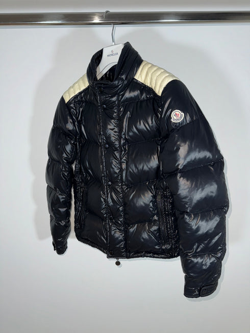 Moncler Austin Jacket Size 3 Black