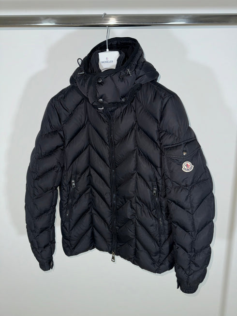 Moncler Berriat Jacket Size 4 Black
