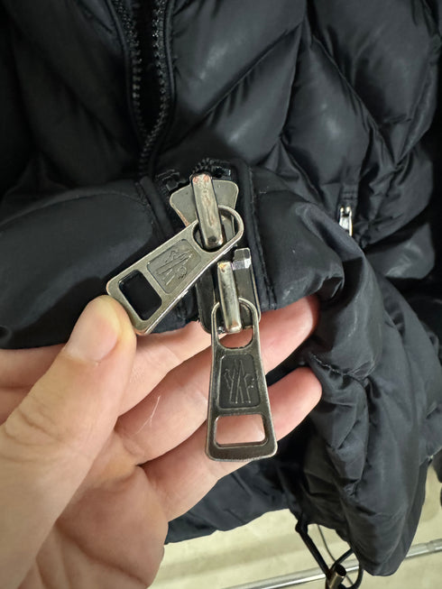 Moncler Berriat Jacket Size 4 Black