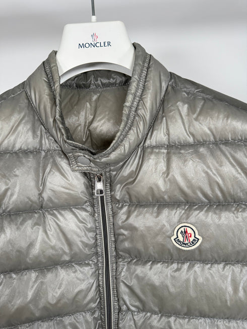 Moncler Gui Gilet - Size 4 (M/L) - Light Grey