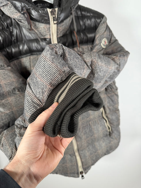 Moncler Eusebe Jacket - Size 5 (XL) - Black