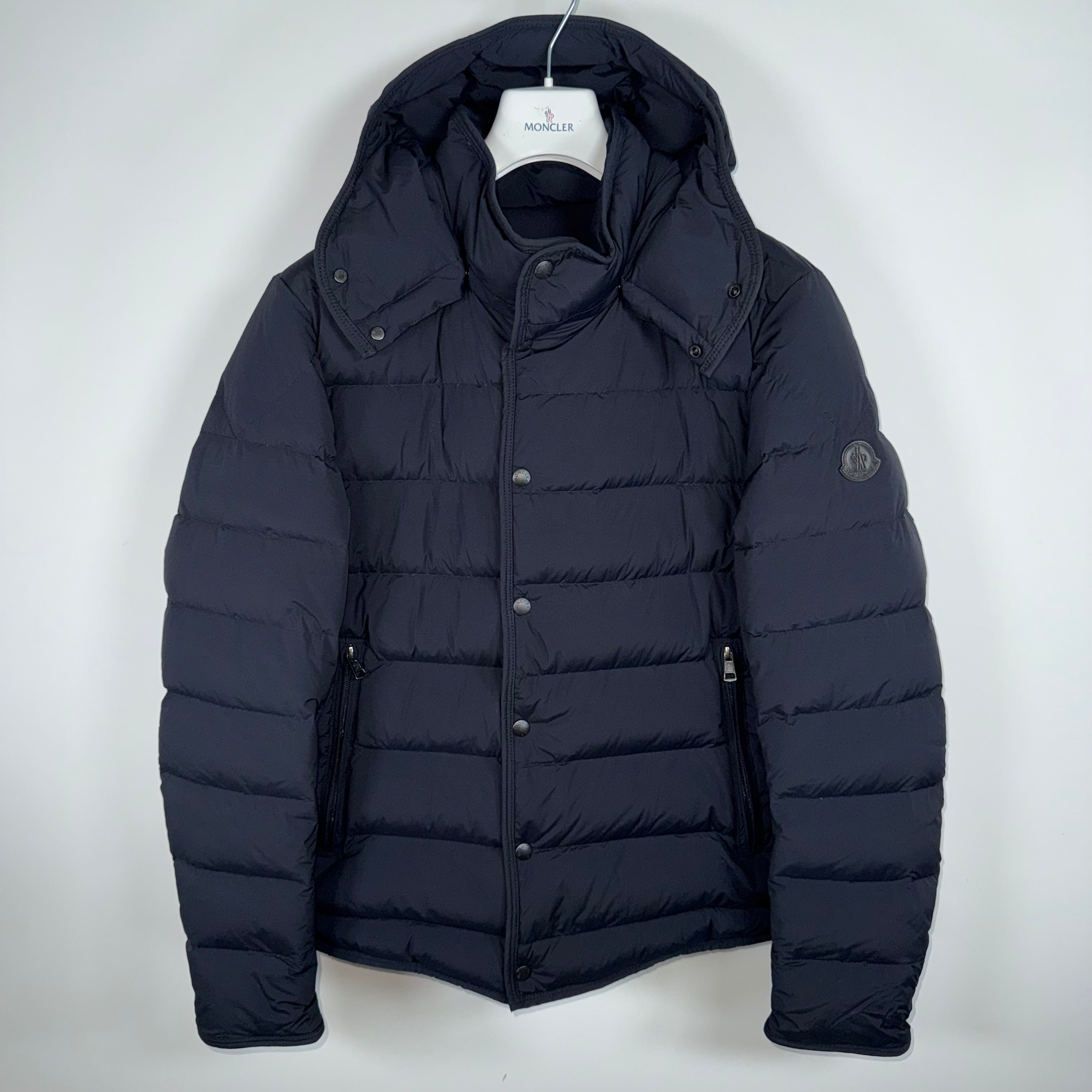 Moncler Nazaire Men's Jacket - Size 4 (L) - Navy Blue – Vadela